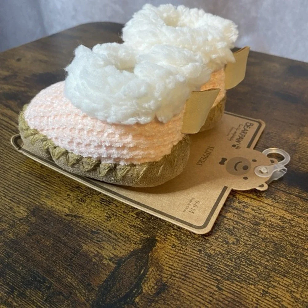 NEW BearPaw GIRLS Infant Size 0- 6 Month‎ Pink Knit FLUFF Slippers. Bootie SHOES